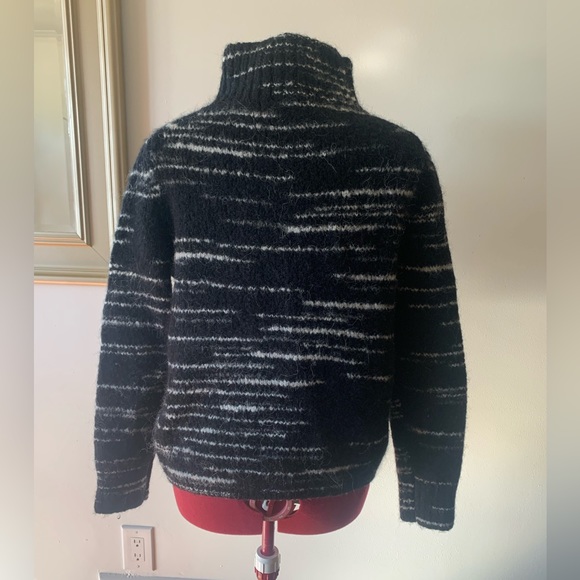 WOOL BLEND TURTLENECK SWEATER - Picture 4 of 7